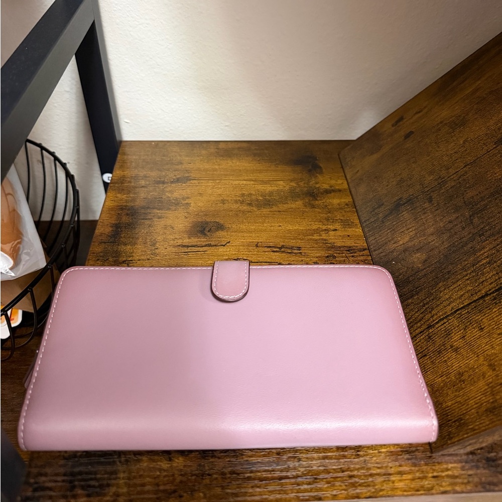 Coach Wallet - Picture 5 of 10